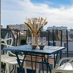 Magnifique Terrasse - Quartier Presidents - 4 Personnes * 莱萨布勒-多洛讷